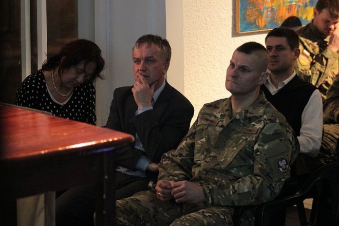 Ostrołęka: Weterani wojskowi opowiadali o misji w Karbali [22.02.2016] - zdjęcie #19 - eOstroleka.pl