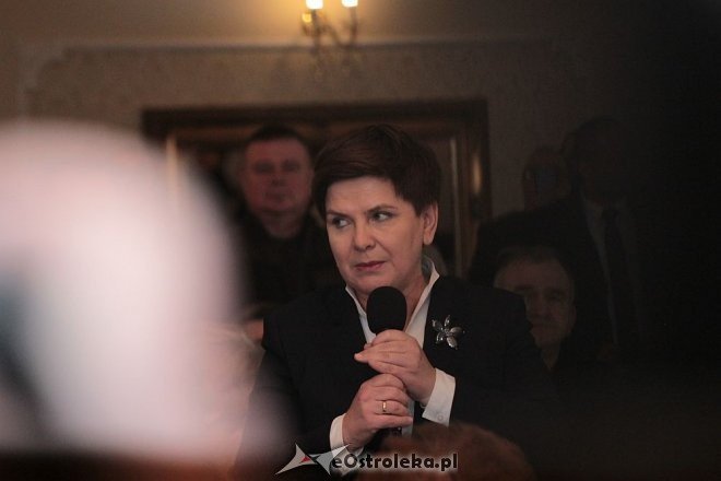 Tylko u nas! Premier RP Beata Szydło z wizytą w Makowie Mazowieckim [26.02.2016] - zdjęcie #25 - eOstroleka.pl