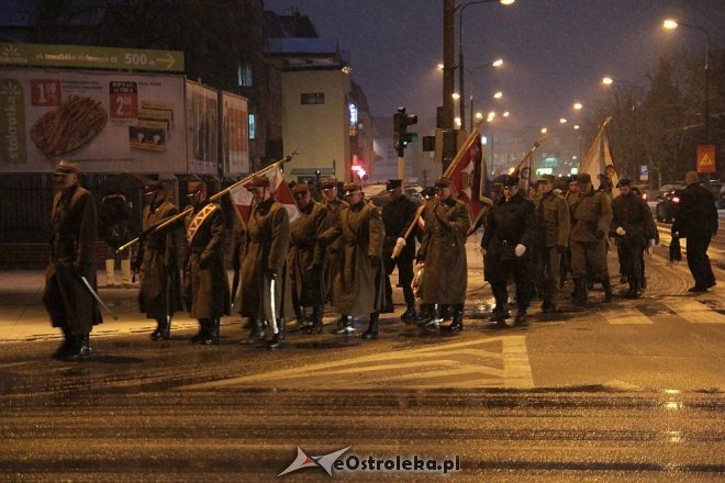 Ostrołęczanie uczcili pamięć Żołnierzy Wyklętych [01.03.2016] - zdjęcie #99 - eOstroleka.pl