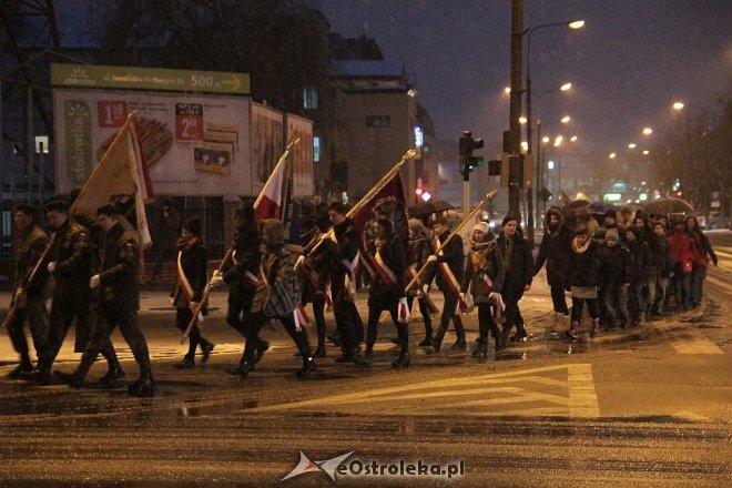 Ostrołęczanie uczcili pamięć Żołnierzy Wyklętych [01.03.2016] - zdjęcie #97 - eOstroleka.pl