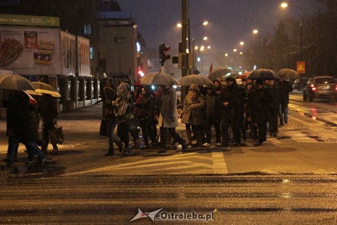 Ostrołęczanie uczcili pamięć Żołnierzy Wyklętych [01.03.2016] - zdjęcie #94 - eOstroleka.pl