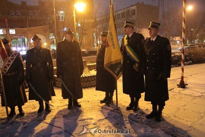 Ostrołęczanie uczcili pamięć Żołnierzy Wyklętych [01.03.2016] - zdjęcie #86 - eOstroleka.pl
