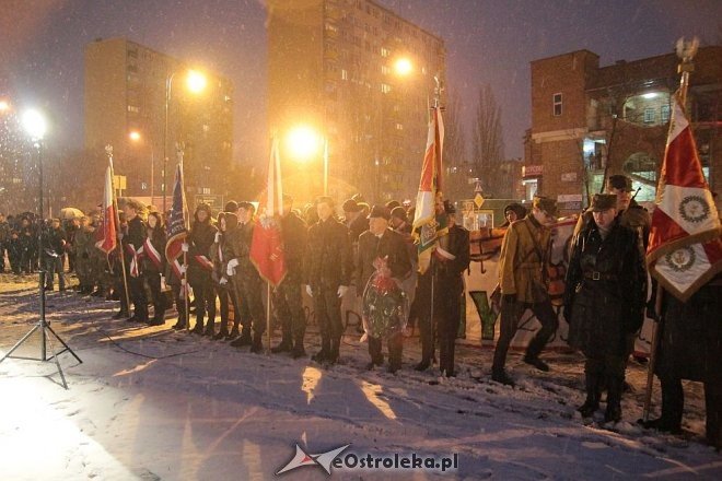 Ostrołęczanie uczcili pamięć Żołnierzy Wyklętych [01.03.2016] - zdjęcie #83 - eOstroleka.pl