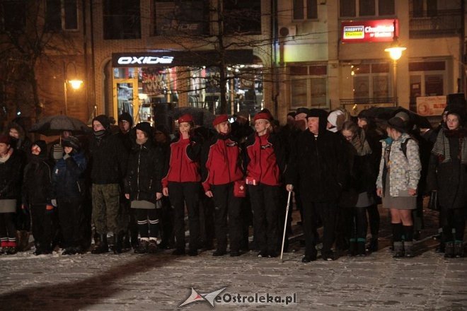 Ostrołęczanie uczcili pamięć Żołnierzy Wyklętych [01.03.2016] - zdjęcie #61 - eOstroleka.pl