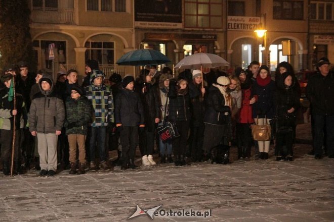 Ostrołęczanie uczcili pamięć Żołnierzy Wyklętych [01.03.2016] - zdjęcie #56 - eOstroleka.pl