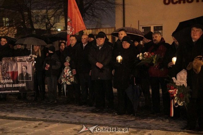Ostrołęczanie uczcili pamięć Żołnierzy Wyklętych [01.03.2016] - zdjęcie #49 - eOstroleka.pl