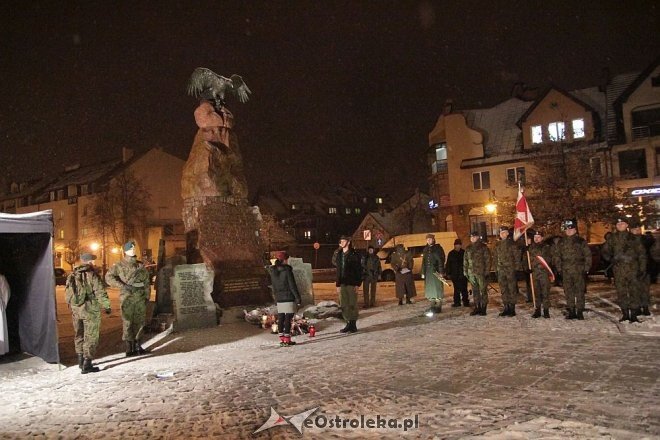 Ostrołęczanie uczcili pamięć Żołnierzy Wyklętych [01.03.2016] - zdjęcie #41 - eOstroleka.pl