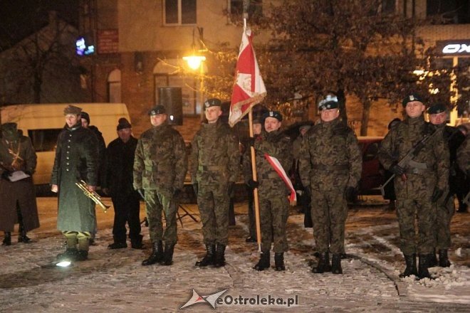 Ostrołęczanie uczcili pamięć Żołnierzy Wyklętych [01.03.2016] - zdjęcie #40 - eOstroleka.pl