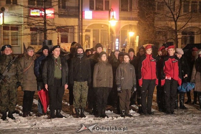 Ostrołęczanie uczcili pamięć Żołnierzy Wyklętych [01.03.2016] - zdjęcie #37 - eOstroleka.pl