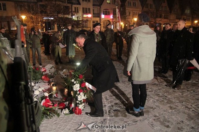 Ostrołęczanie uczcili pamięć Żołnierzy Wyklętych [01.03.2016] - zdjęcie #29 - eOstroleka.pl