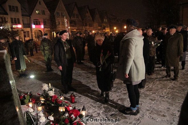 Ostrołęczanie uczcili pamięć Żołnierzy Wyklętych [01.03.2016] - zdjęcie #26 - eOstroleka.pl
