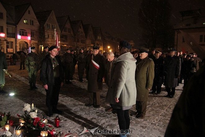 Ostrołęczanie uczcili pamięć Żołnierzy Wyklętych [01.03.2016] - zdjęcie #24 - eOstroleka.pl