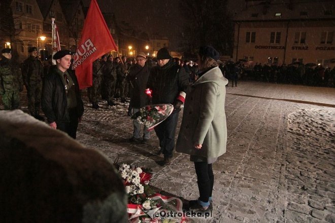 Ostrołęczanie uczcili pamięć Żołnierzy Wyklętych [01.03.2016] - zdjęcie #1 - eOstroleka.pl