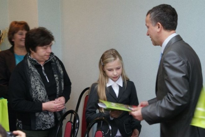 Nagrody za zbiórkę baterii (15.10.09)  - zdjęcie #10 - eOstroleka.pl