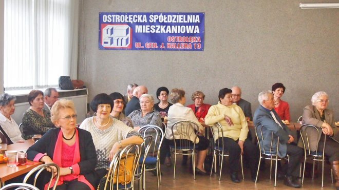 Dzień Kobiet w Klubie Seniora „Wrzos” [06.03.2016] - zdjęcie #3 - eOstroleka.pl