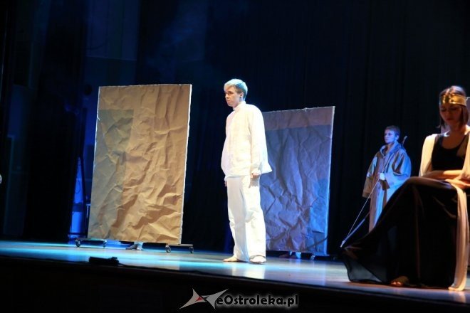 „Powrót Odysa” w wykonaniu Ostrołęckiej Sceny Autorskiej [07.03.2016] - zdjęcie #15 - eOstroleka.pl