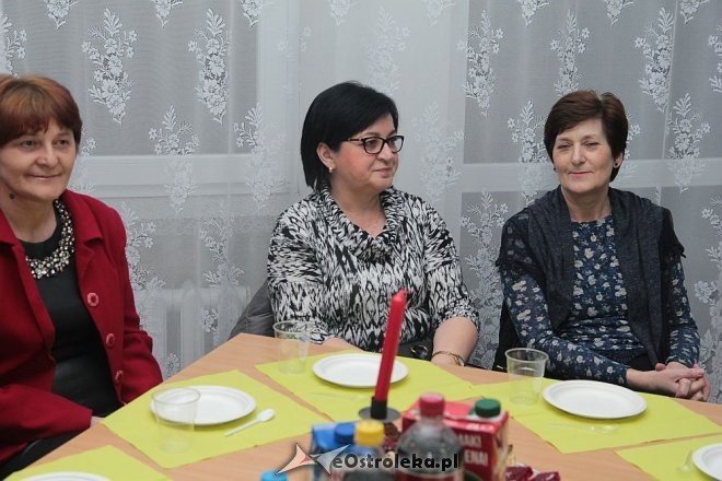 Wieczorne spotkanie z niespodziankami od samorządowców na Dzień Kobiet [08.03.2016] - zdjęcie #11 - eOstroleka.pl