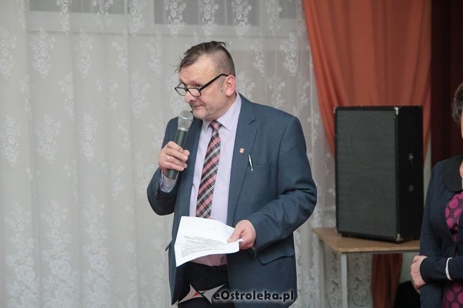 Wieczorne spotkanie z niespodziankami od samorządowców na Dzień Kobiet [08.03.2016] - zdjęcie #8 - eOstroleka.pl