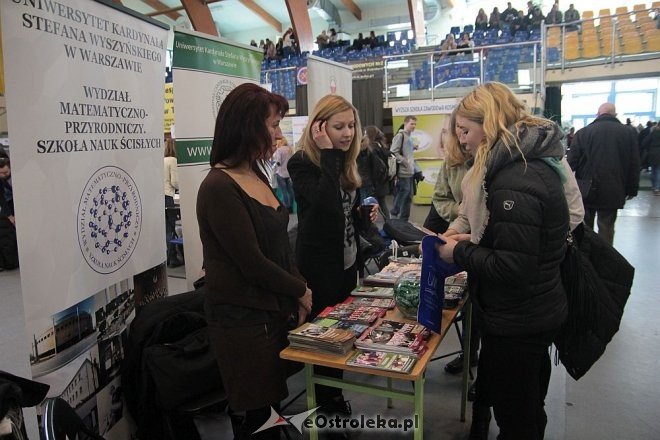 X Młodzieżowe Targi Edukacji i Pracy w Ostrołęce [14.03.2016] - zdjęcie #38 - eOstroleka.pl