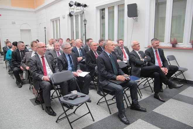 XVIII sesja Rady Powiatu w Ostrołęce [18.03.2016] - zdjęcie #4 - eOstroleka.pl