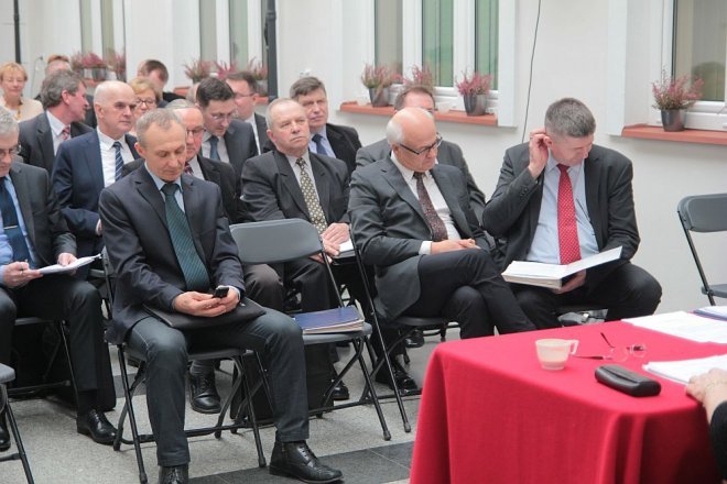 XVIII sesja Rady Powiatu w Ostrołęce [18.03.2016] - zdjęcie #15 - eOstroleka.pl