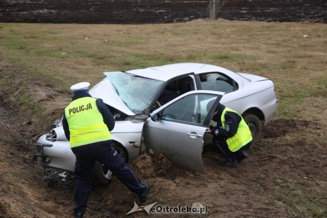 Wypadek w Łodziskach [19.03.2016] - zdjęcie #9 - eOstroleka.pl