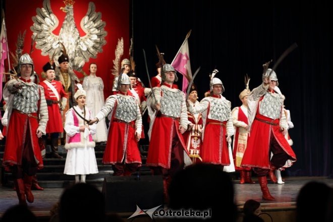 Koncert Reprezentacyjnego Zespołu Artystycznego Wojska Polskiego w OCK [19.03.2016] - zdjęcie #11 - eOstroleka.pl