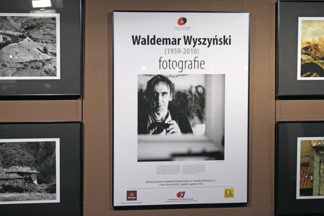 Wernisaż wystawy „Fotografie Waldemara Wyszyńskiego” [21.03.2016] - zdjęcie #1 - eOstroleka.pl