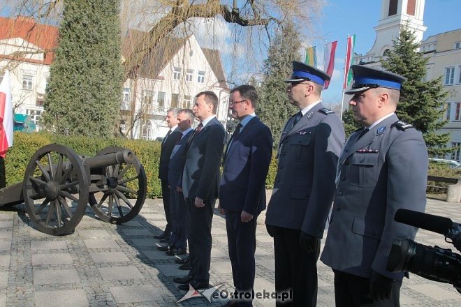 Minister MSWiA Mariusz Błaszczak w Ostrołęce [23.03.2016] - zdjęcie #43 - eOstroleka.pl