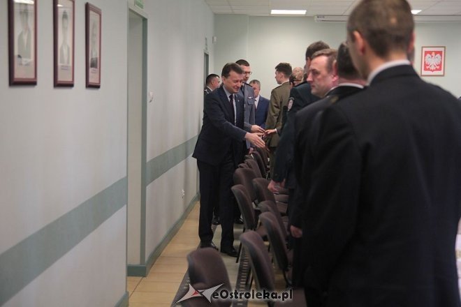 Minister MSWiA Mariusz Błaszczak w Ostrołęce [23.03.2016] - zdjęcie #37 - eOstroleka.pl