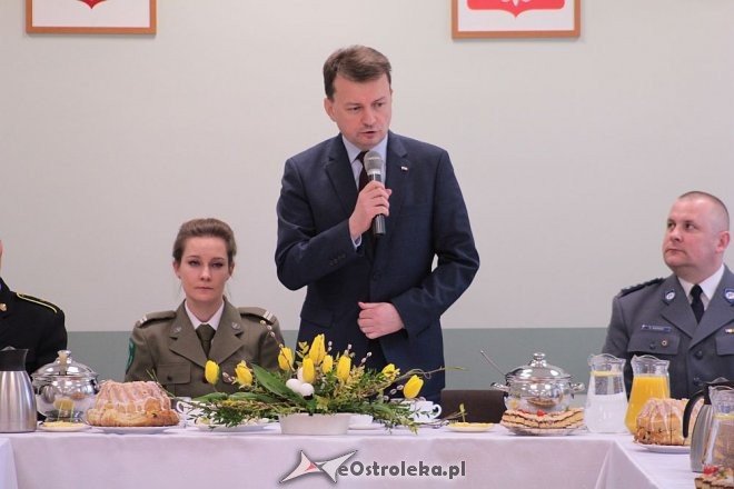 Minister MSWiA Mariusz Błaszczak w Ostrołęce [23.03.2016] - zdjęcie #24 - eOstroleka.pl