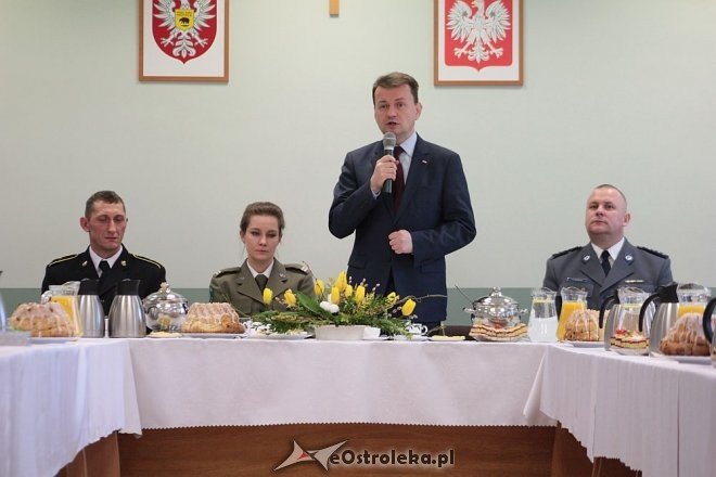 Minister MSWiA Mariusz Błaszczak w Ostrołęce [23.03.2016] - zdjęcie #30 - eOstroleka.pl