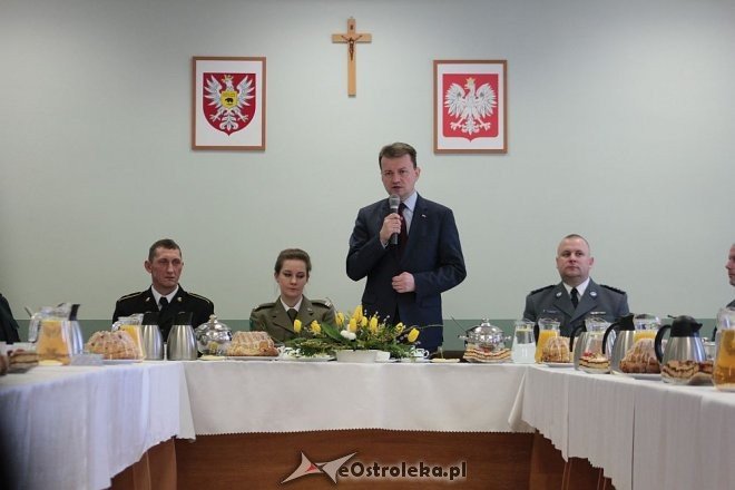 Minister MSWiA Mariusz Błaszczak w Ostrołęce [23.03.2016] - zdjęcie #31 - eOstroleka.pl