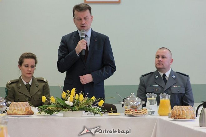 Minister MSWiA Mariusz Błaszczak w Ostrołęce [23.03.2016] - zdjęcie #8 - eOstroleka.pl