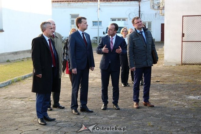 Minister MSWiA Mariusz Błaszczak w Ostrołęce [23.03.2016] - zdjęcie #4 - eOstroleka.pl