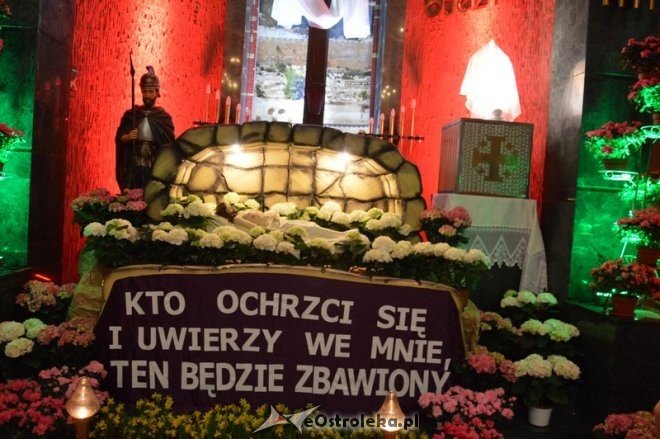 Groby Pańskie w ostrołęckich parafiach - Wielkanoc 2016 - zdjęcie #1 - eOstroleka.pl