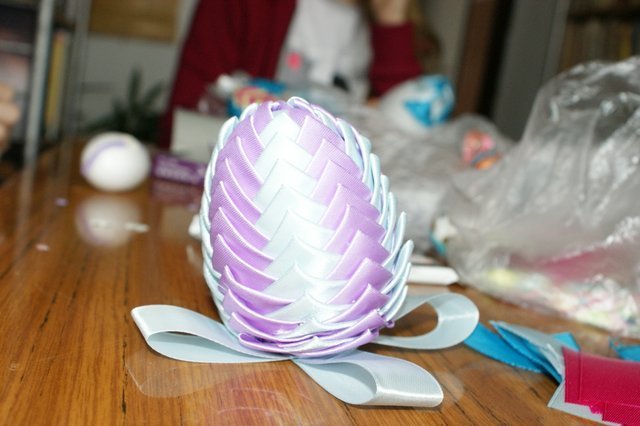 Wielkanocne warsztaty w Bibliotece w Pasiekach [29.03.2016] - zdjęcie #15 - eOstroleka.pl