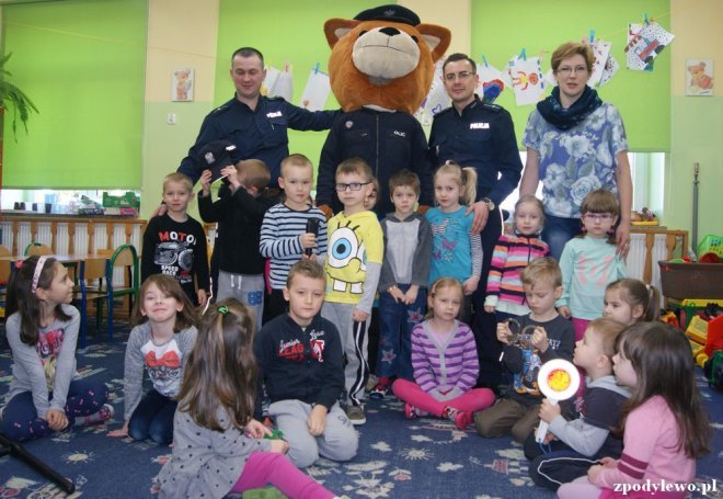 Komisarz Kurpik w Przedszkolu Samorządowym w Dylewie [31.03.2016] - zdjęcie #23 - eOstroleka.pl