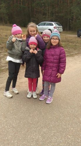 Poświąteczne sprzątanie ziemi ze Stowarzyszeniem Arkadia [01.04.2016] - zdjęcie #2 - eOstroleka.pl