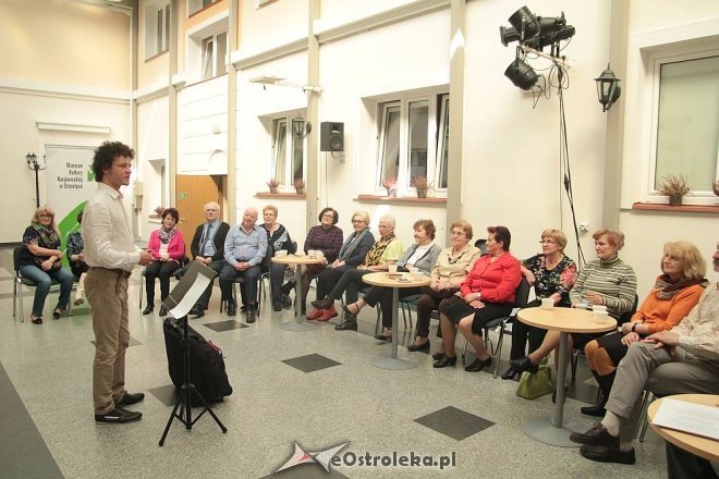 Śpiewające spotkania w Muzeum Kultury Kurpiowskiej w Ostrołęce [03.04.2016] - zdjęcie #4 - eOstroleka.pl