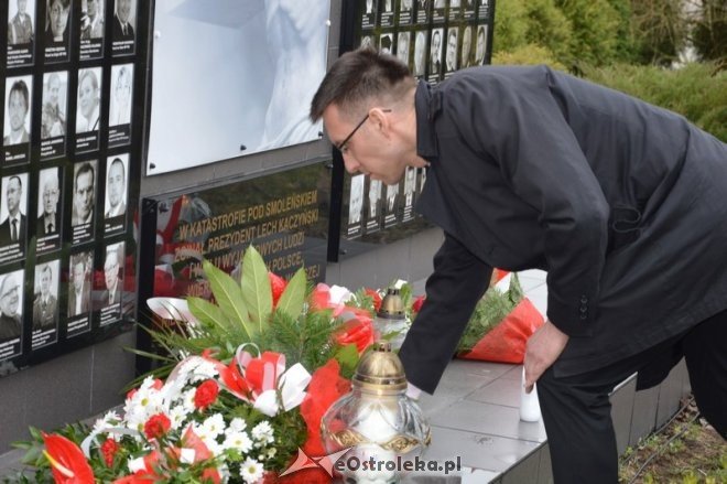 Miejskie obchody rocznicy zbrodni katyńskiej i katastrofy smoleńskiej [09.04.2016]  - zdjęcie #20 - eOstroleka.pl