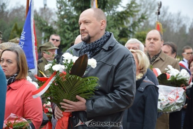 Miejskie obchody rocznicy zbrodni katyńskiej i katastrofy smoleńskiej [09.04.2016]  - zdjęcie #31 - eOstroleka.pl