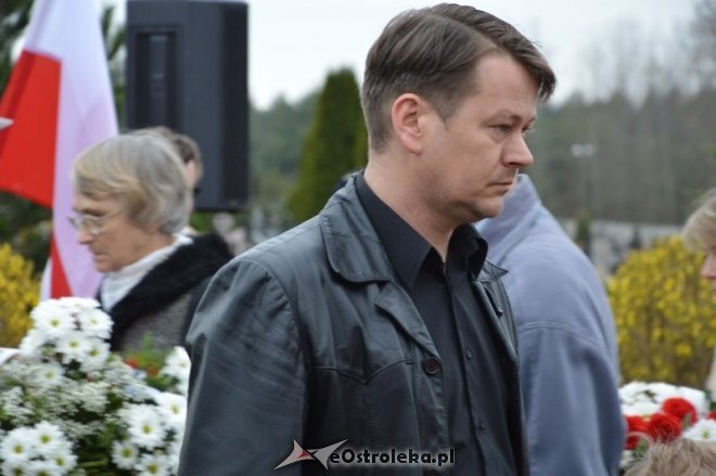Miejskie obchody rocznicy zbrodni katyńskiej i katastrofy smoleńskiej [09.04.2016]  - zdjęcie #19 - eOstroleka.pl