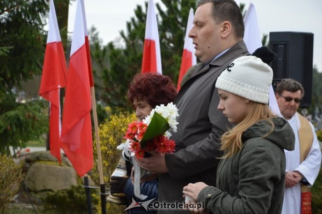Miejskie obchody rocznicy zbrodni katyńskiej i katastrofy smoleńskiej [09.04.2016]  - zdjęcie #11 - eOstroleka.pl