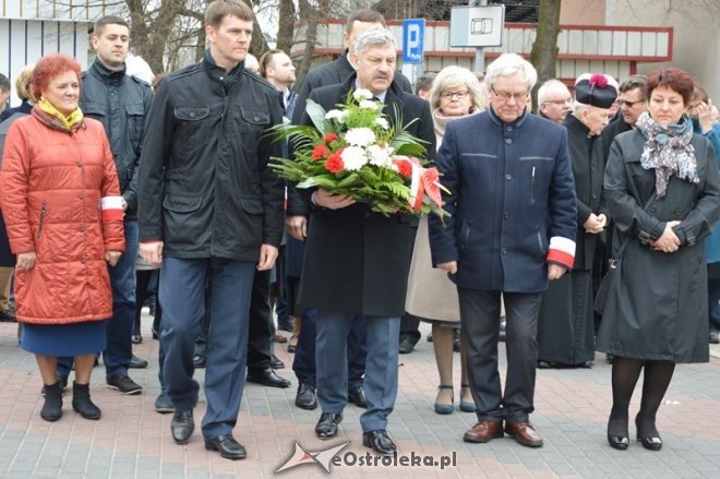 6. rocznica katastrofy smoleńskiej - obchody w Ostrołęce [10.04.2016] - zdjęcie #24 - eOstroleka.pl