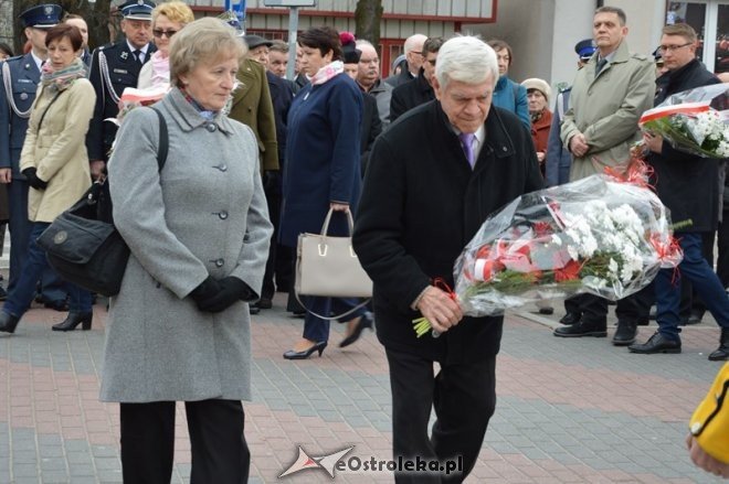6. rocznica katastrofy smoleńskiej - obchody w Ostrołęce [10.04.2016] - zdjęcie #37 - eOstroleka.pl