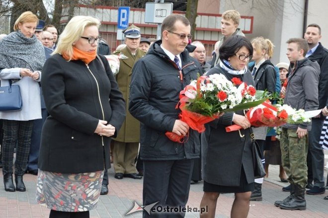 6. rocznica katastrofy smoleńskiej - obchody w Ostrołęce [10.04.2016] - zdjęcie #40 - eOstroleka.pl