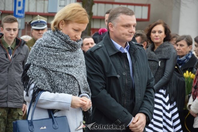 6. rocznica katastrofy smoleńskiej - obchody w Ostrołęce [10.04.2016] - zdjęcie #41 - eOstroleka.pl