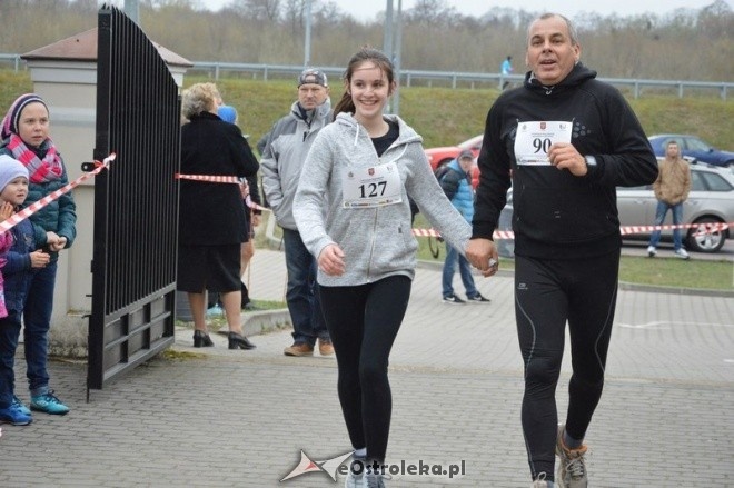 II Bieg Papieski w Ostrołęce [10.04.2016] - zdjęcie #38 - eOstroleka.pl