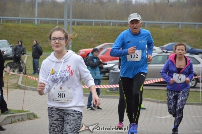 II Bieg Papieski w Ostrołęce [10.04.2016] - zdjęcie #34 - eOstroleka.pl